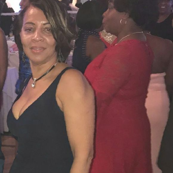 Meet your Posher, Glyniss - Picture 1 of 1